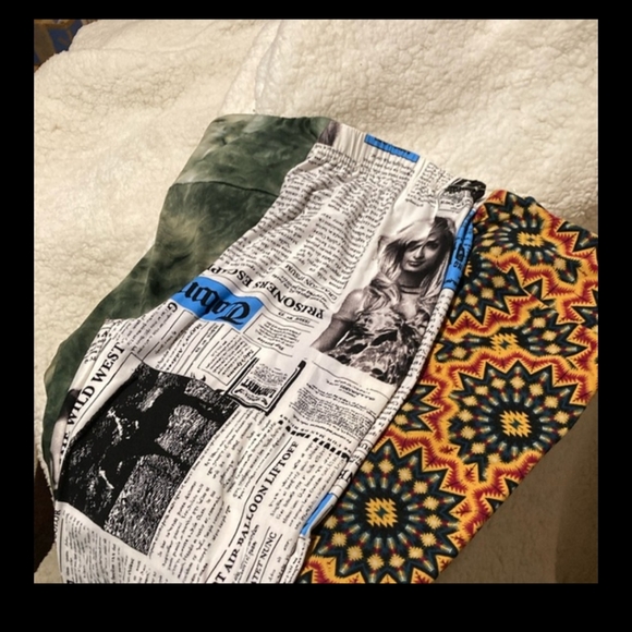 Women's Assorted LuluRoe Leggings Bundle of 5-pair - Picture 9 of 9